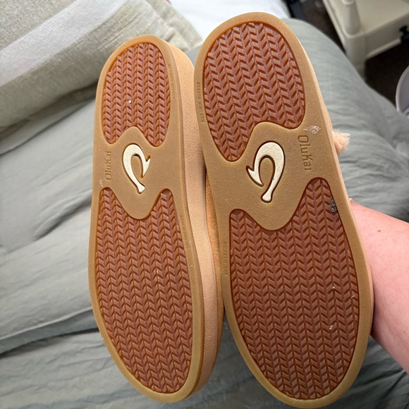 Olukai Pa'ina Hulu Shearling Lined Waterproof Tan Leather Booties. Size 7. - Picture 12 of 16